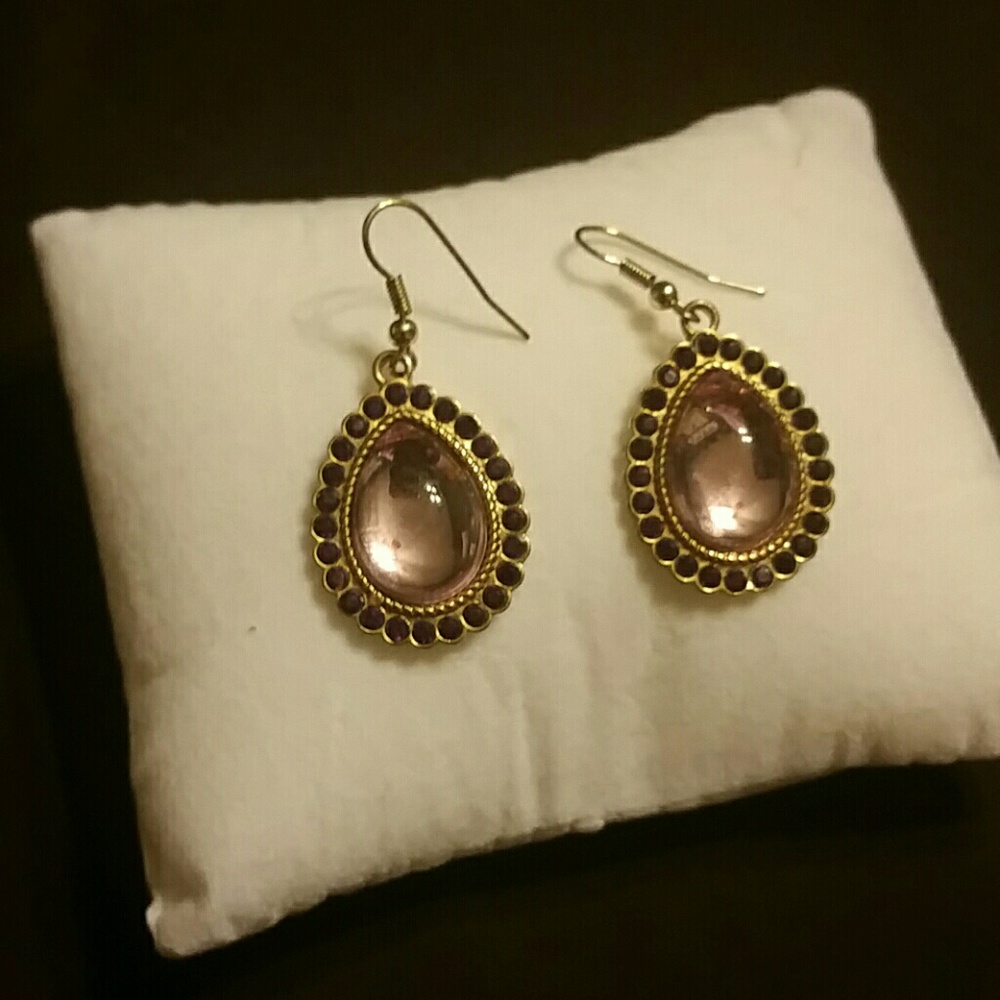 Teardrop earrings
